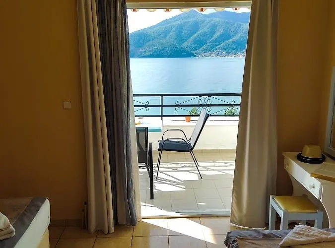 Celeste Golden Aparthotel