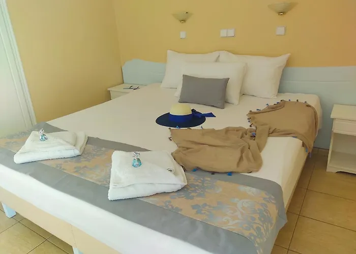 Celeste Golden Aparthotel 4*