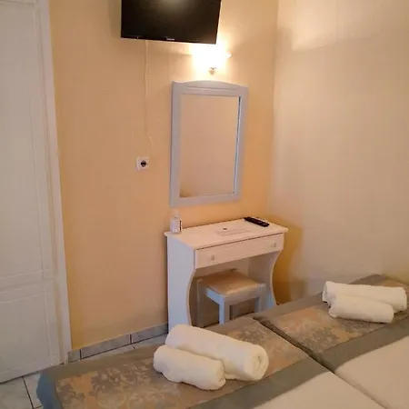 Celeste Deluxe Apartments Chrysi Ammoudia