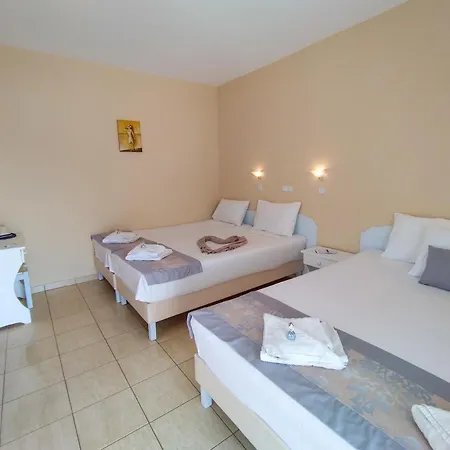 Celeste Deluxe Apartments