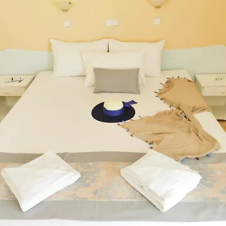 Celeste Deluxe Apartments