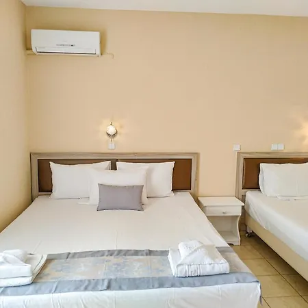 Apartahotel Celeste Deluxe Apartments