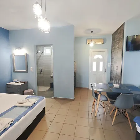 Apartahotel Celeste Deluxe Apartments 4*