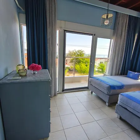Celeste Deluxe Apartments Chrysi Ammoudia